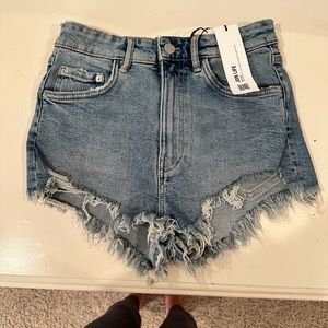 Zara denim shorts size 4 - $30